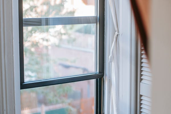 Standard air-filled double glazing sealed unit suitable for garages and outbuildings