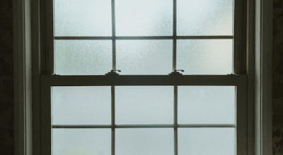 Obscure patterned privacy glass double glazing unit