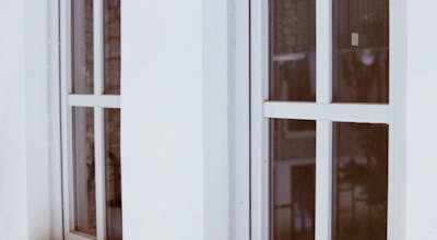 Solar control double glazing unit for conservatories and south-facing rooms